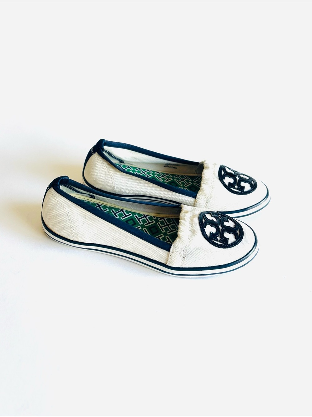 Tory Burch Ivory Navy Canvas Black Leather Rubber Outsole Flats size 7.5